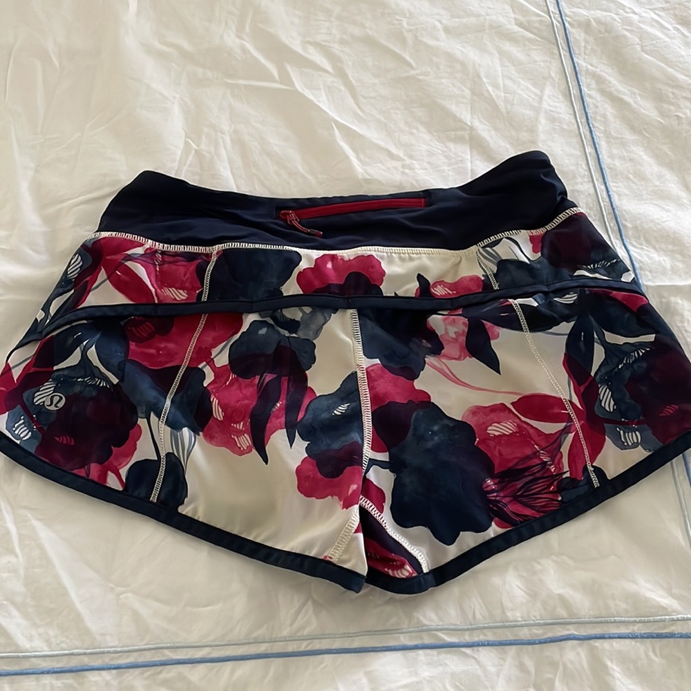 Running shorts - Picture 2 of 2